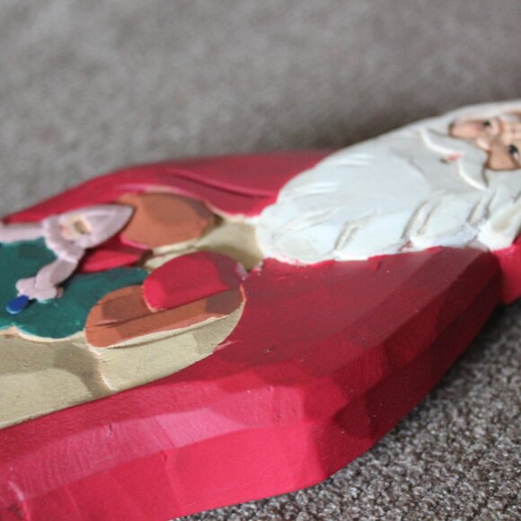 Christmas on Mainstreet Santa Claus Carved Wooden Figurine Vintage Walmart 8.5" - Picture 10 of 12